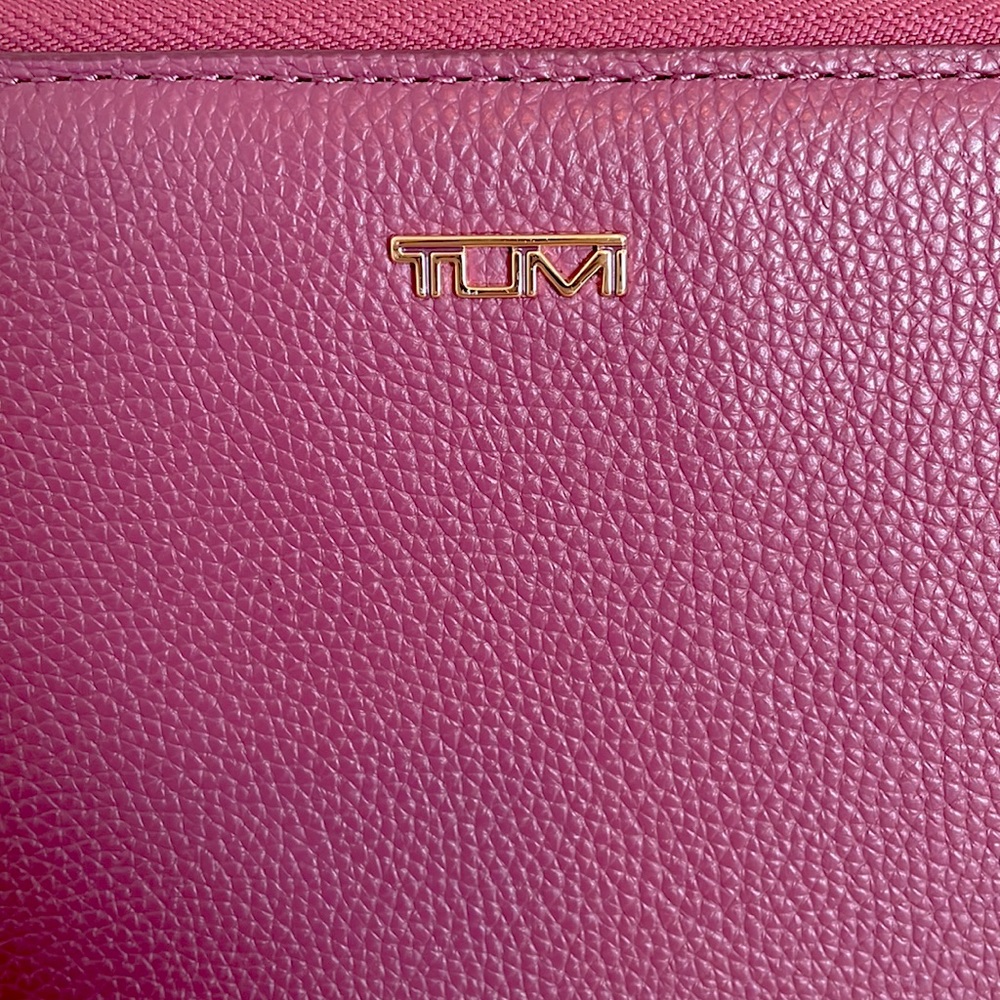 TUMI | Travel Wallet - Hibiscus - Picture 12 of 13